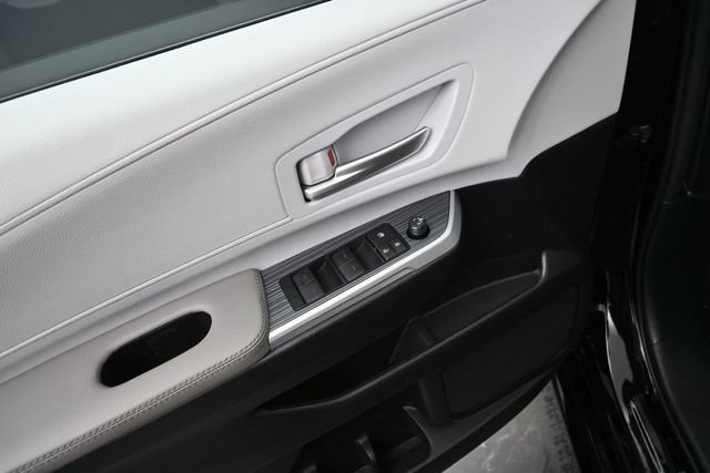 Certified 2026 Toyota Sienna XLE AWD/4WD image 22