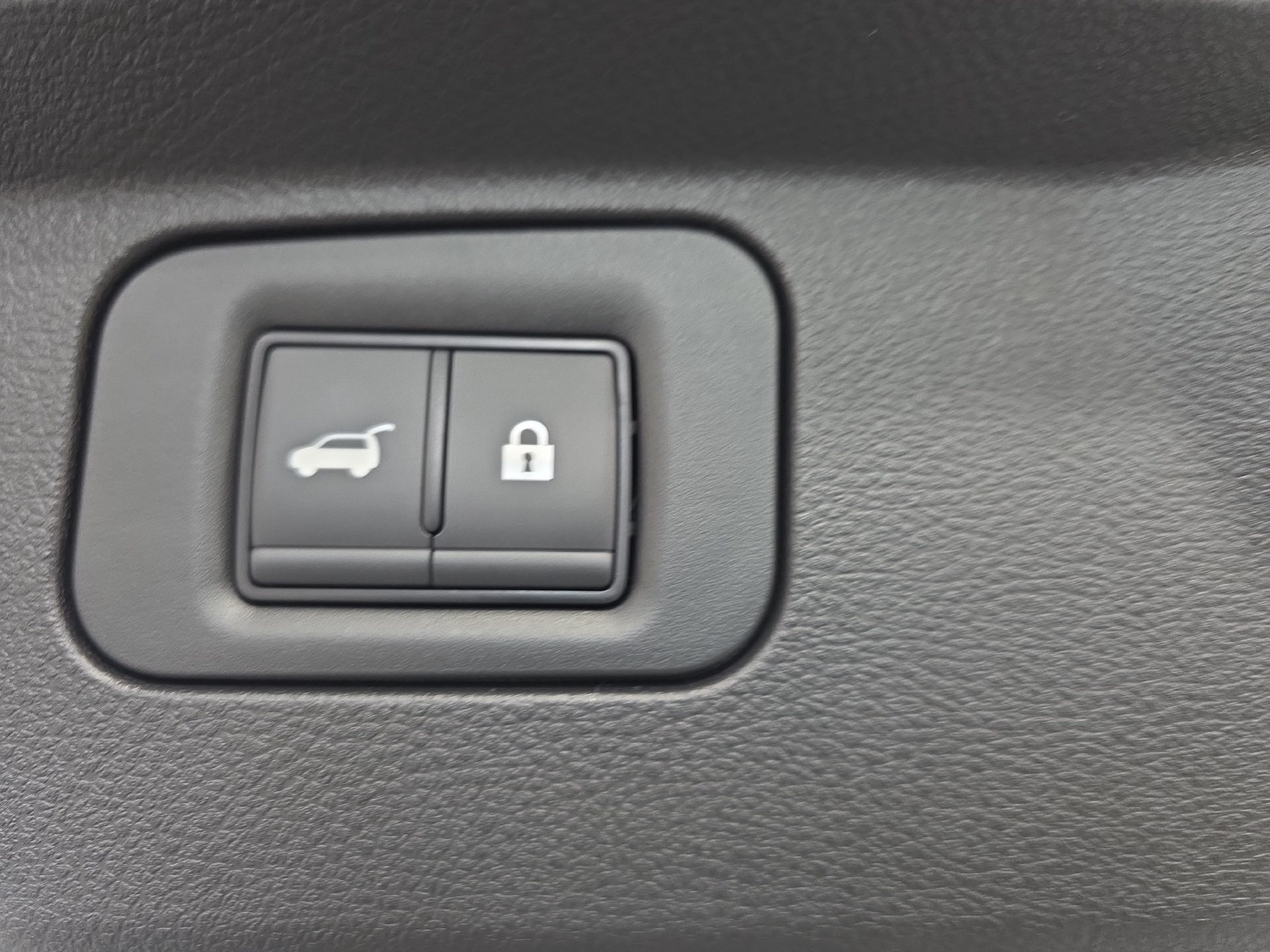 New 2026 Nissan Armada SL w/ Captain's Chari Seat Package AWD/4WD image 13
