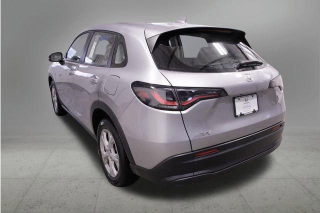 Certified 2023 Honda HR-V LX image 4