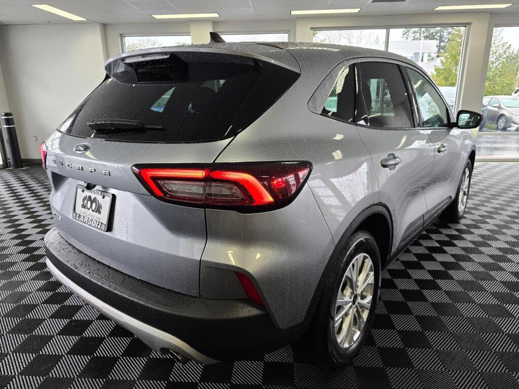 Used 2024 Ford Escape Active image 4