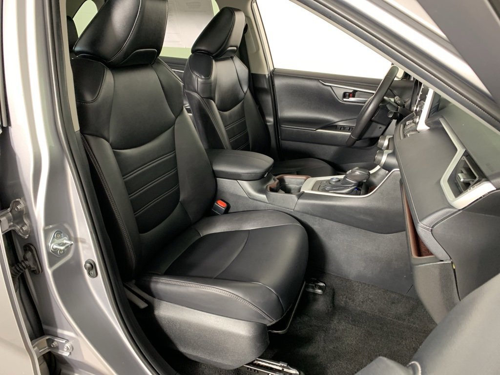 Used 2021 Toyota RAV4 Limited image 22