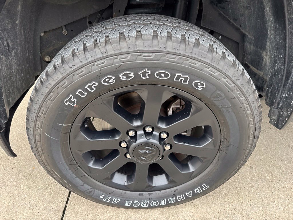 Used 2024 RAM 2500 Big Horn w/ Night Edition AWD/4WD image 5