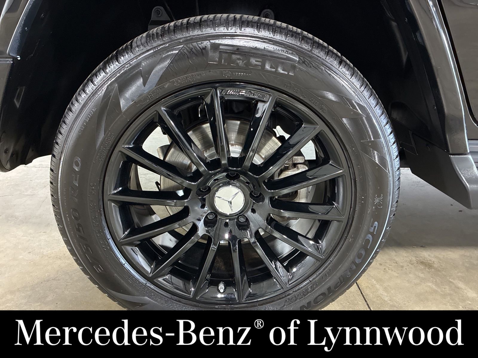 Used 2023 Mercedes-Benz G 550 image 27