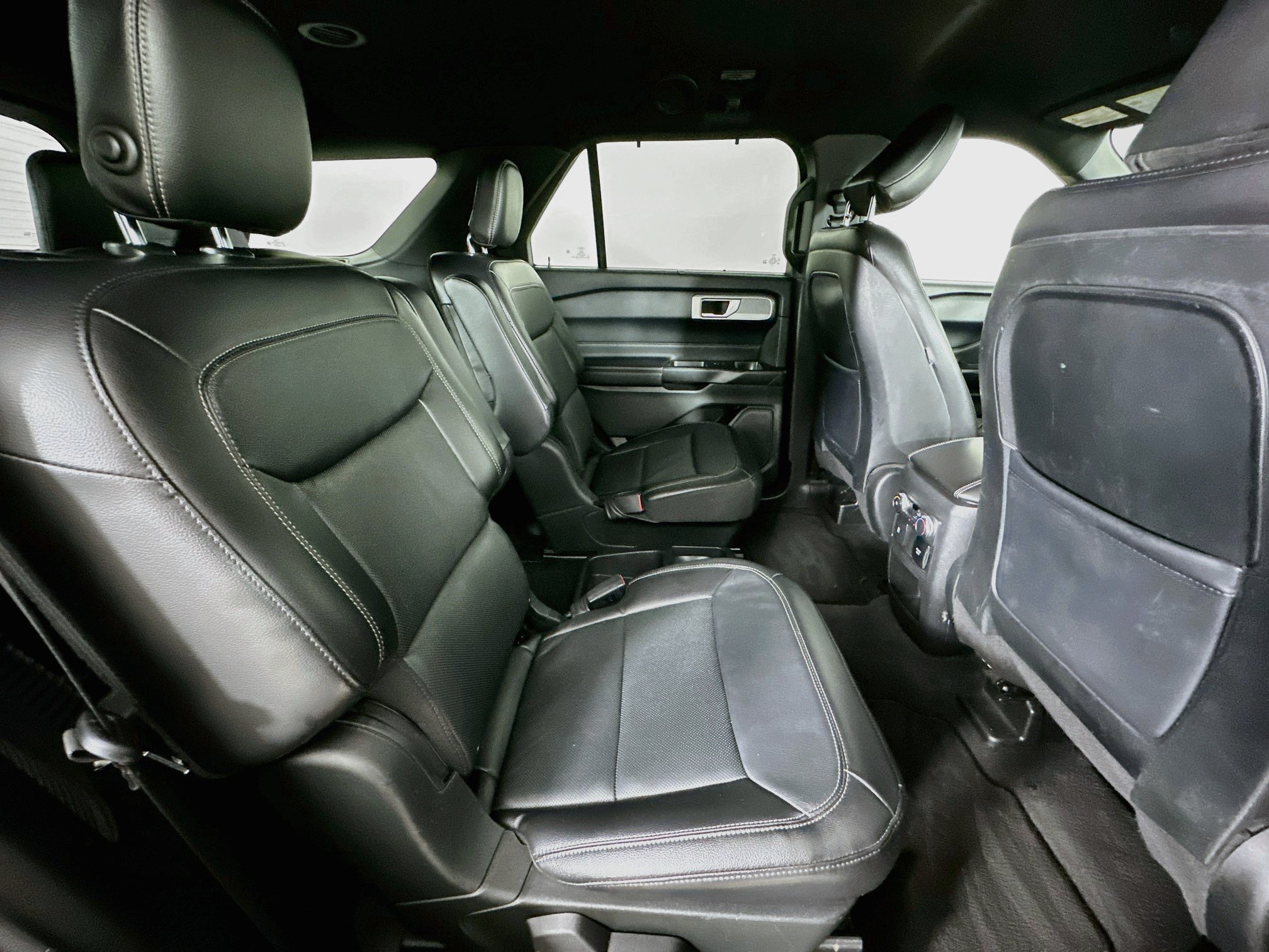 Used 2020 Ford Explorer Limited AWD/4WD image 40