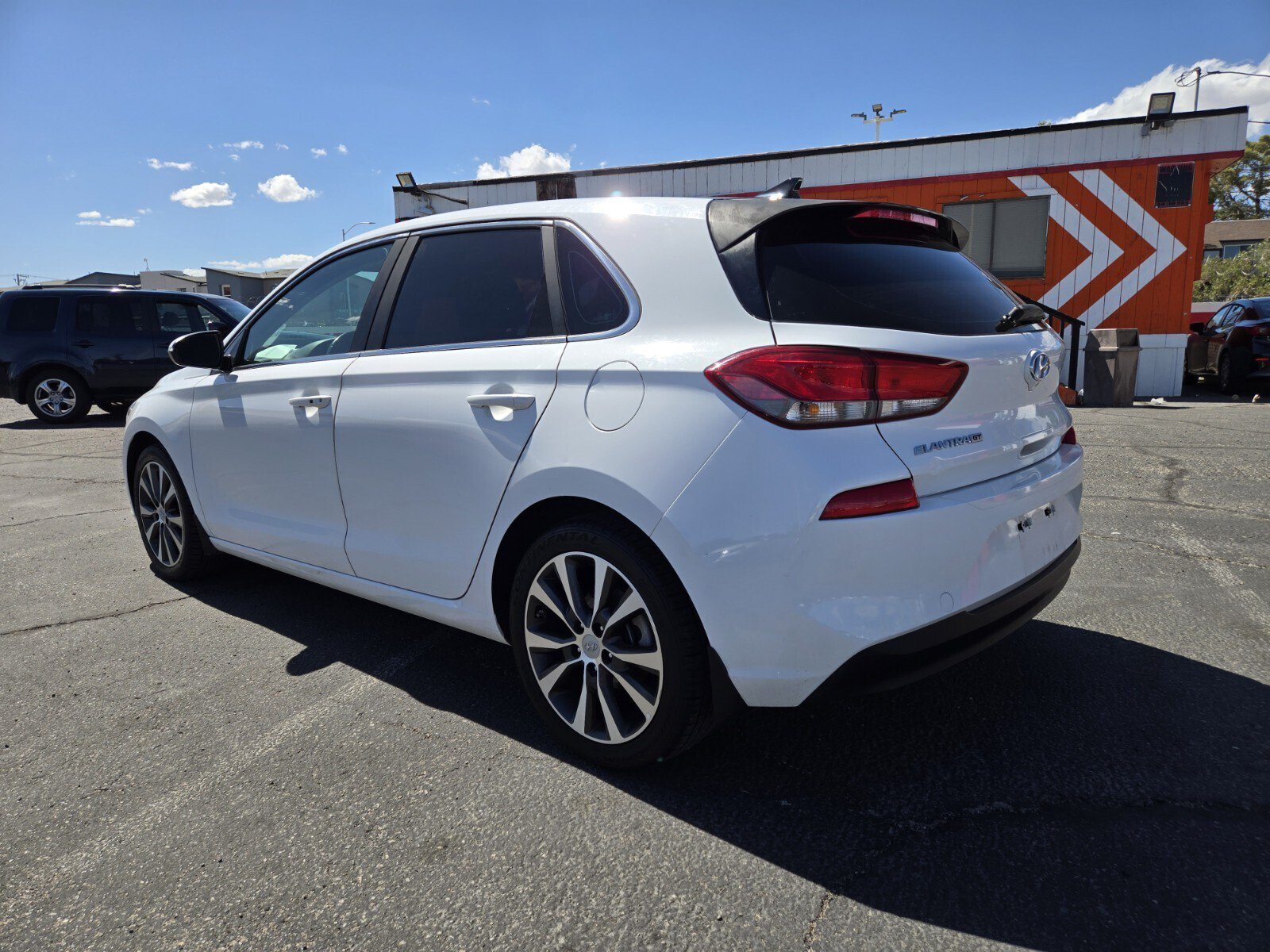 Used 2019 Hyundai Elantra GT w/ Style Package 02 FWD image 3