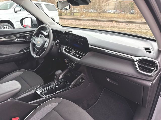 Used 2025 Chevrolet TrailBlazer LT image 26