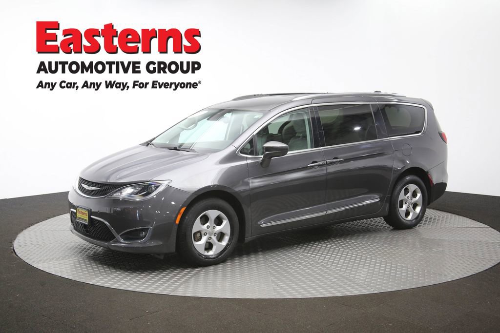 Used 2017 Chrysler Pacifica Touring-L Plus w/ Advanced Safetytec Group FWD image 59
