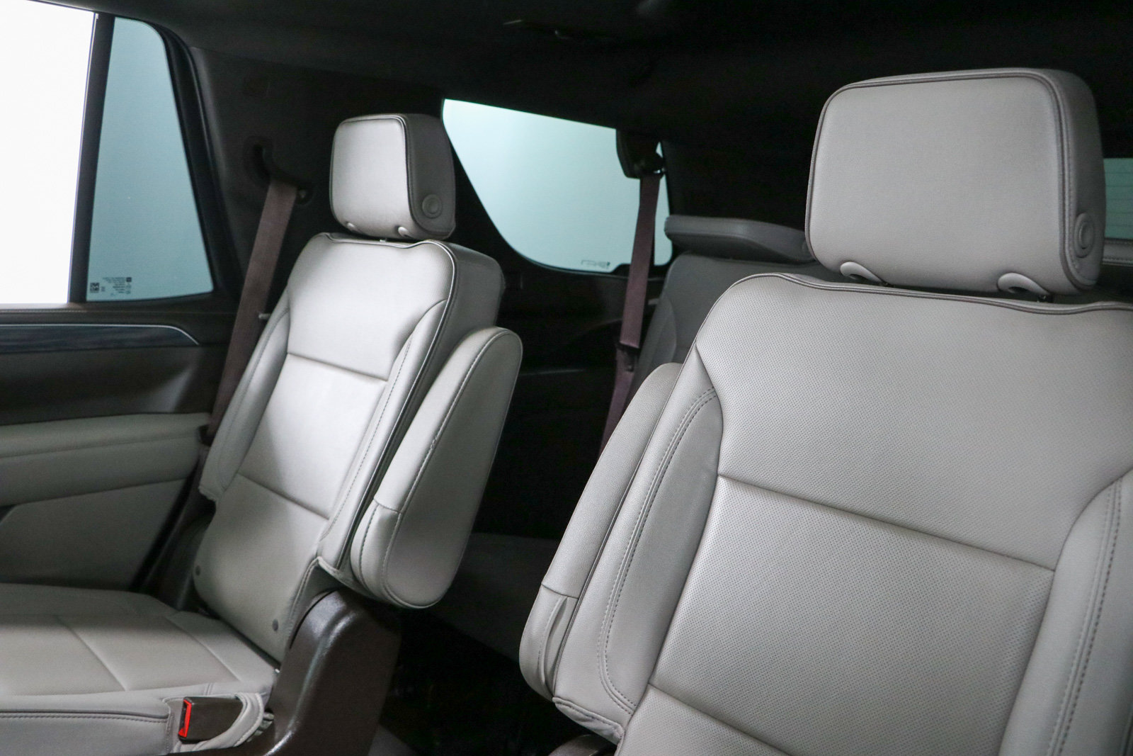 Used 2022 GMC Yukon SLT w/ SLT Premium Package RWD image 28