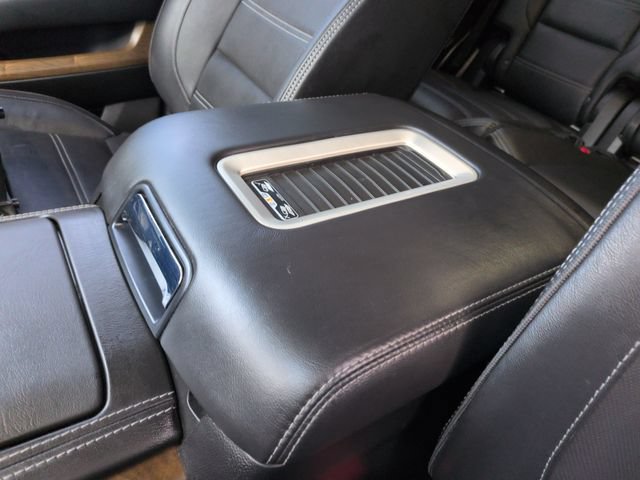 Used 2019 GMC Yukon Denali AWD/4WD image 18
