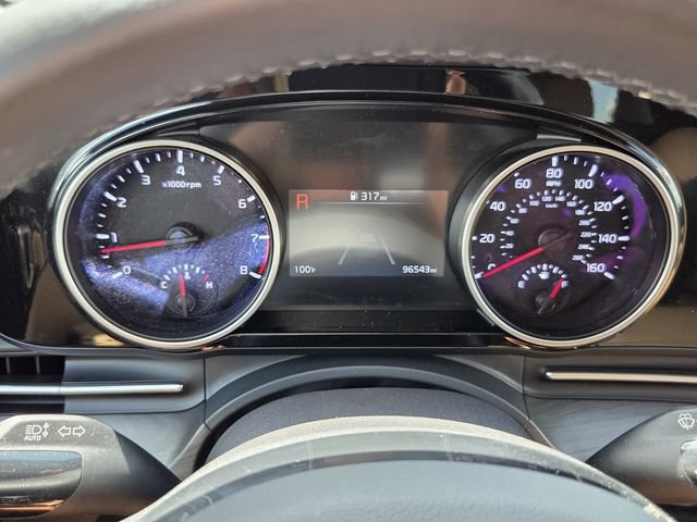 Used 2023 Kia Carnival EX FWD image 24