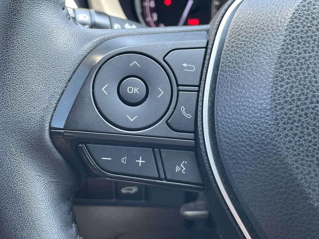 Used 2023 Toyota RAV4 XLE Premium FWD image 29