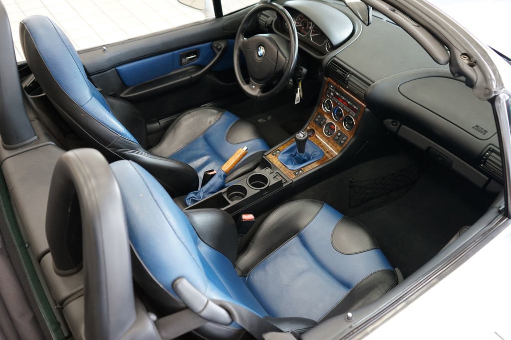 Used 2001 BMW Z3 3.0i RWD image 47