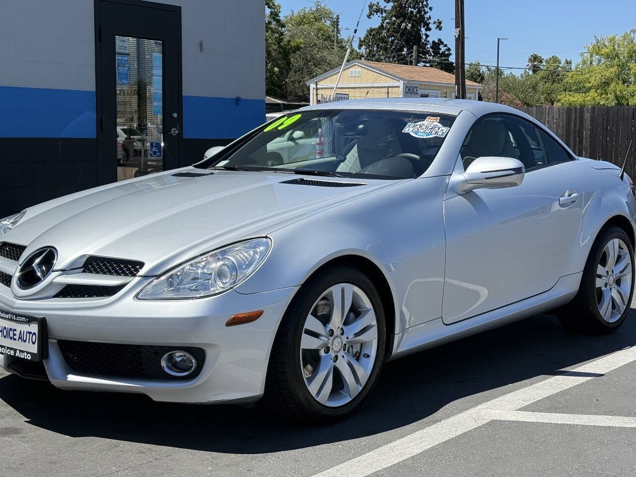 Used 2009 Mercedes-Benz SLK 350 image 4