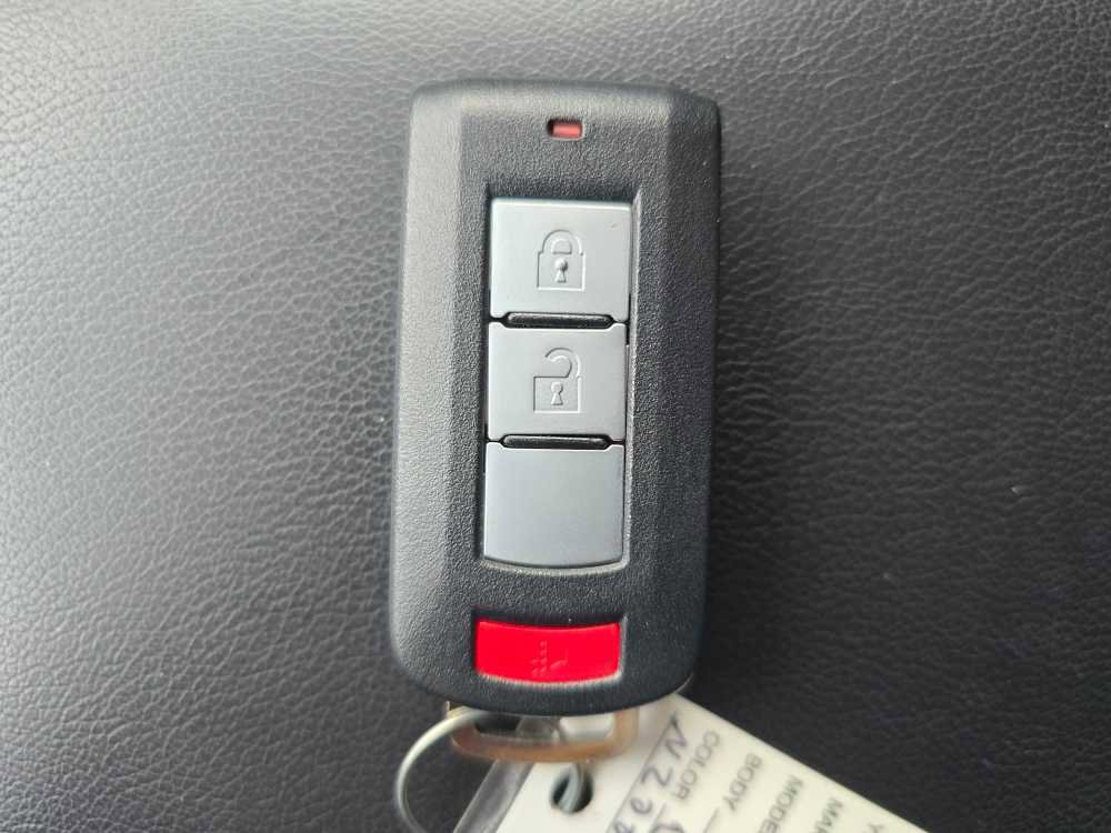 Used 2022 Mitsubishi Eclipse Cross SE image 21