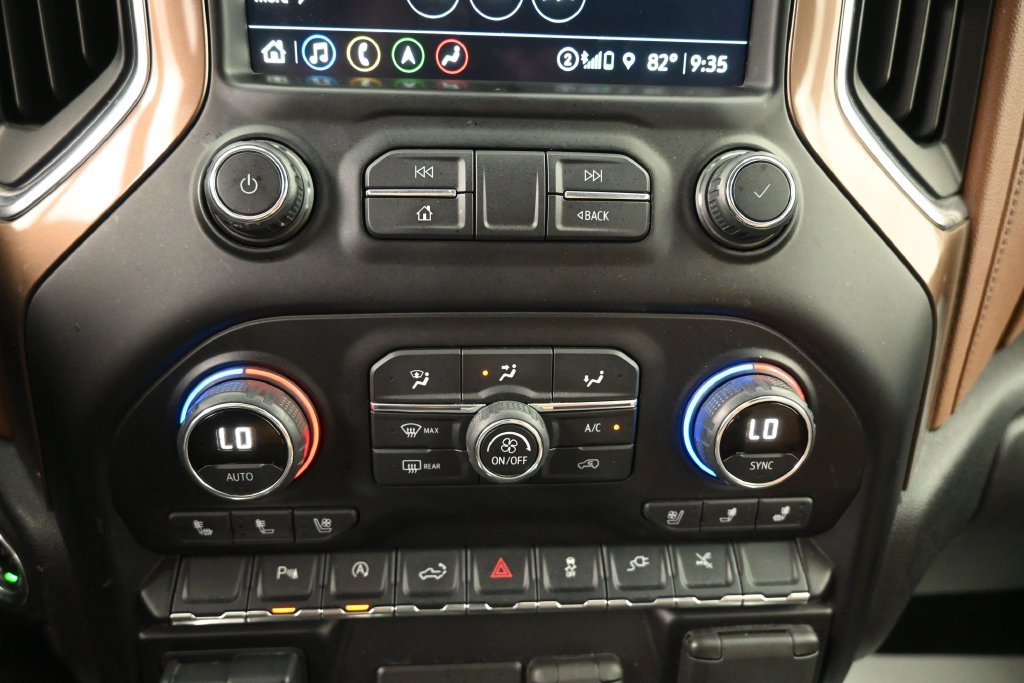 Used 2021 Chevrolet Silverado 1500 High Country AWD/4WD image 15
