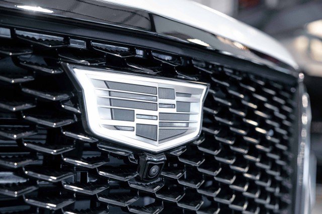 Used 2025 Cadillac Escalade Sport Platinum w/ LPO, ONYX Package image 39