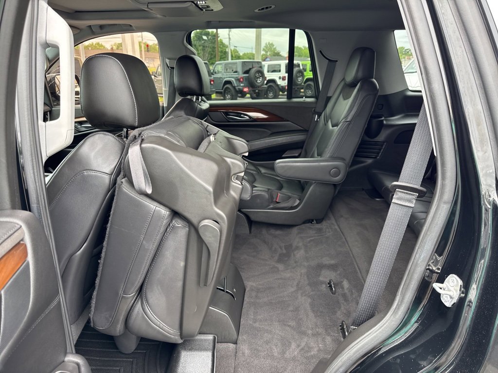 Used 2020 Cadillac Escalade Premium Luxury image 25