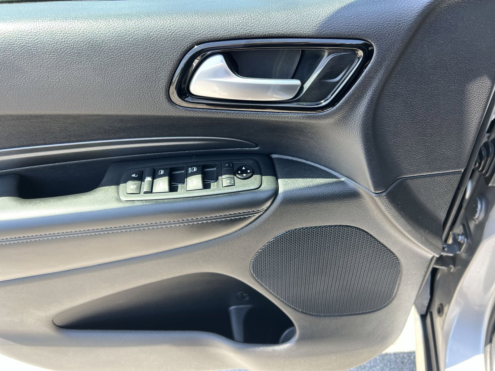 Used 2021 Dodge Durango SXT w/ 3rd Row Seating Group image 22