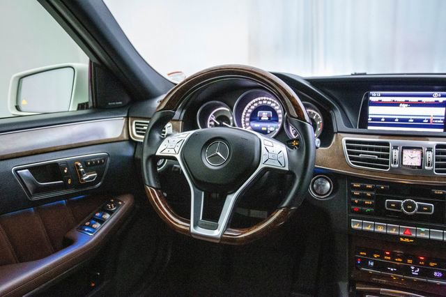Used 2014 Mercedes-Benz E 350 Sedan image 4
