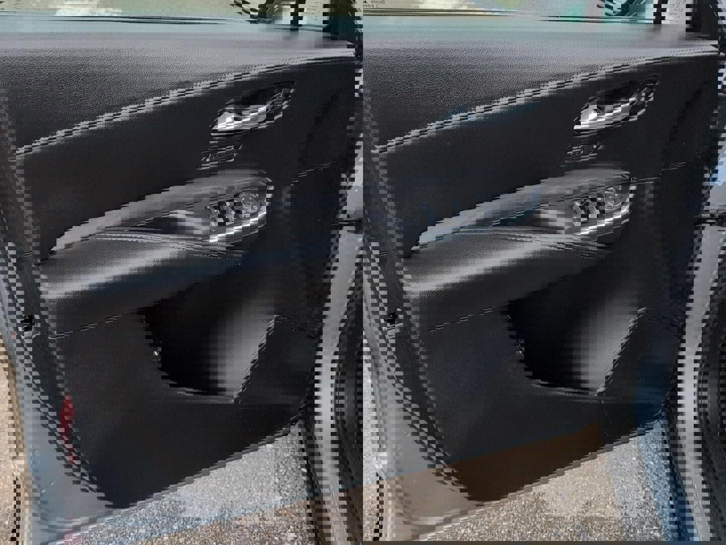 Used 2024 Cadillac XT4 Premium Luxury image 20