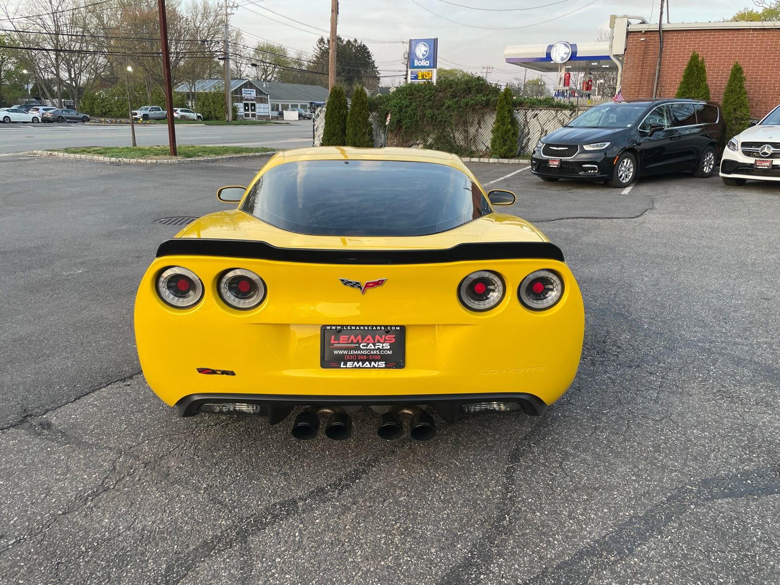 Used 2006 Chevrolet Corvette Z06 w/ Preferred Equipment Group RWD image 4
