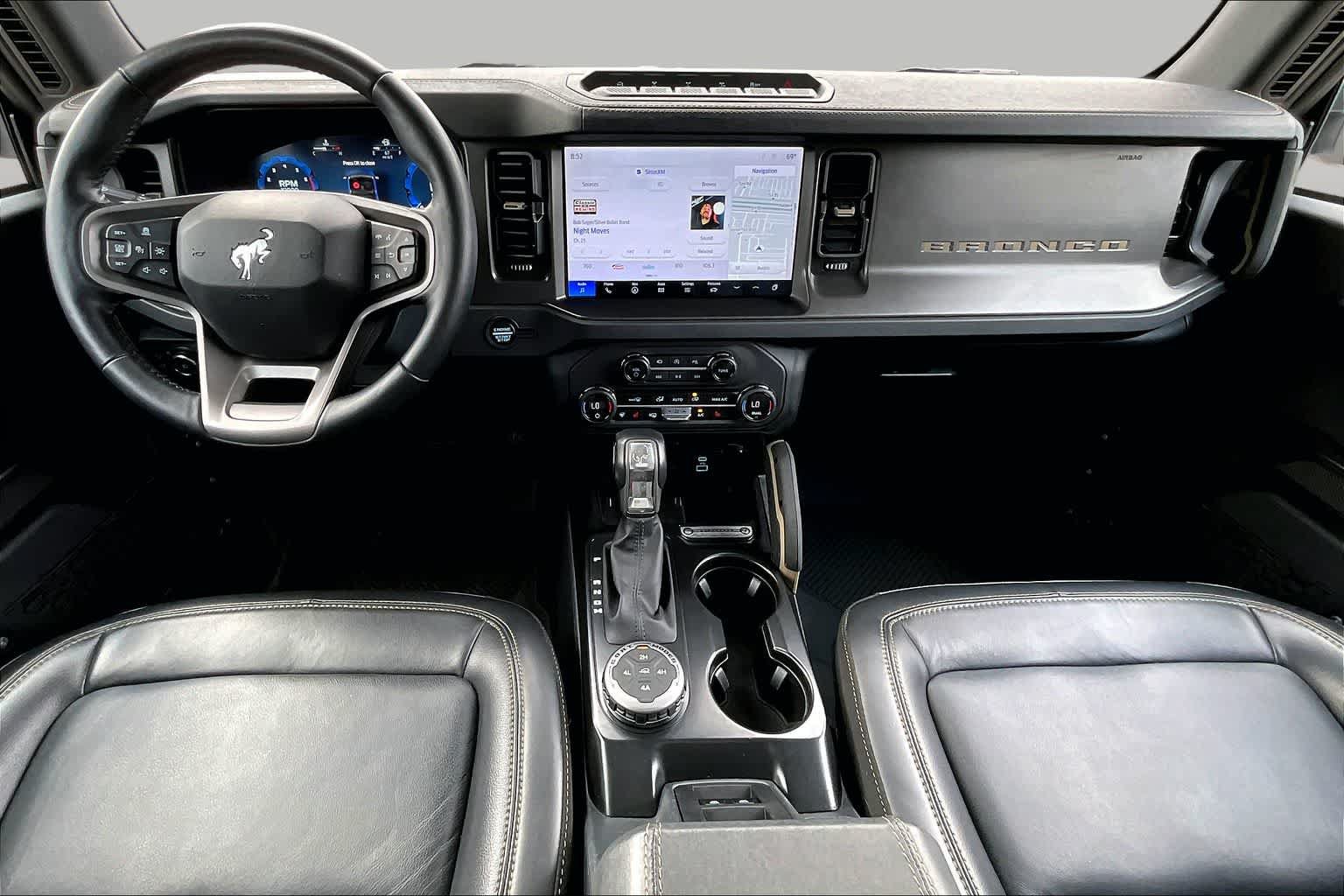 Used 2025 Ford Bronco Badlands AWD/4WD image 16