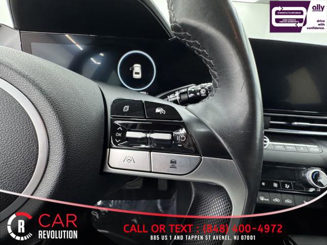Used 2024 Hyundai Elantra Limited FWD image 21