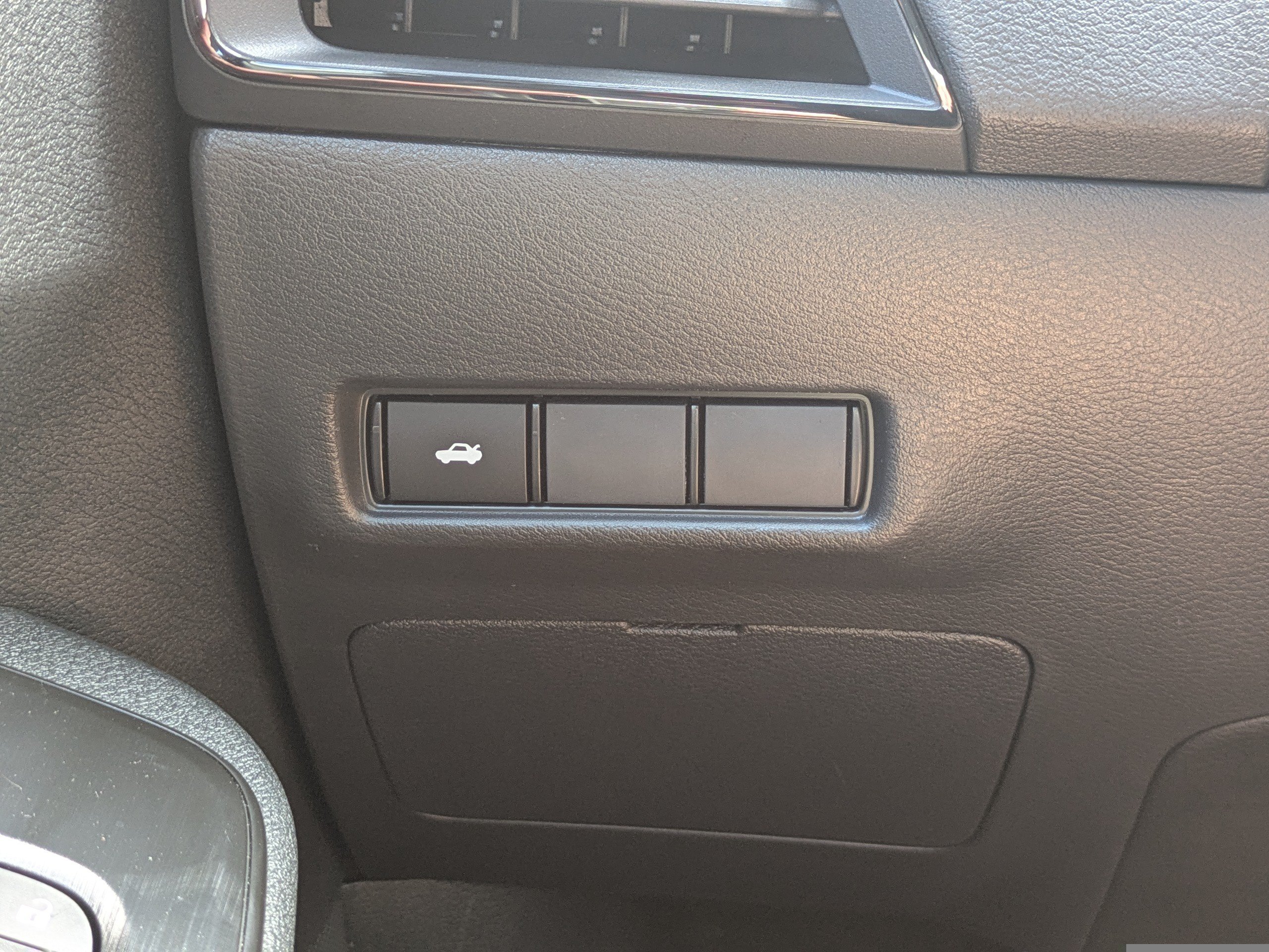 New 2026 Nissan Sentra SR w/ Floor Mat Package FWD image 24