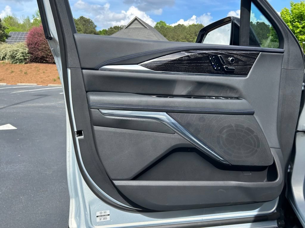 Used 2025 Cadillac Escalade IQ Sport 1 w/ Smart Trailering package AWD/4WD image 66