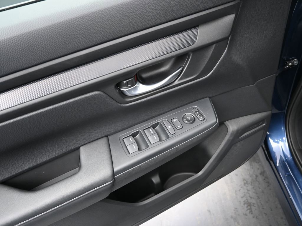 Used 2024 Honda CR-V LX image 16