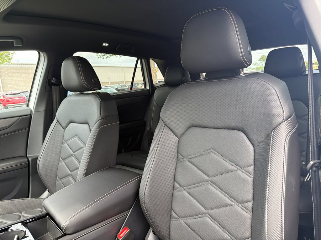 New 2026 Volkswagen Atlas Cross Sport SE AWD/4WD image 10