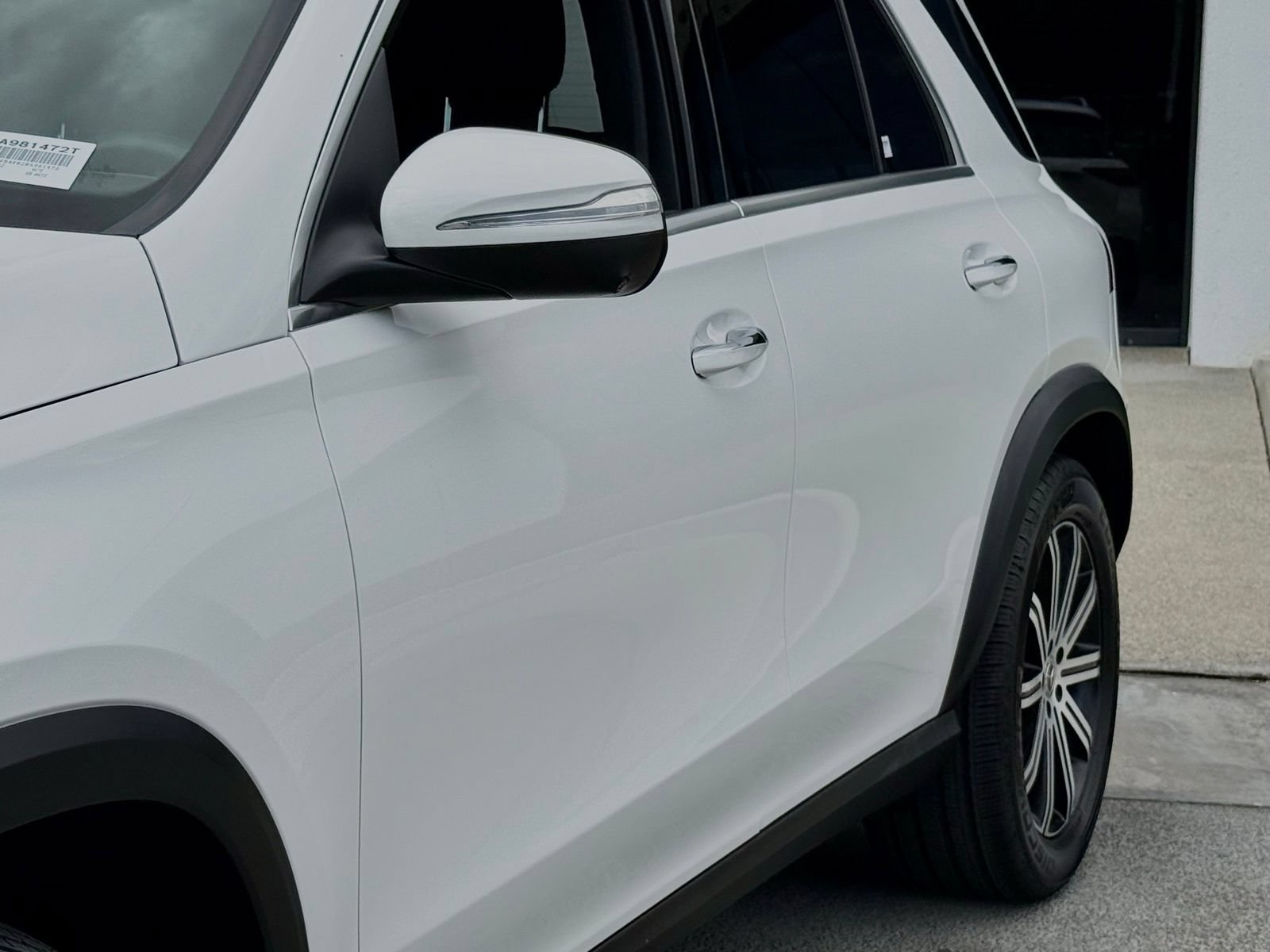 Used 2024 Mercedes-Benz GLE 350 4MATIC image 4