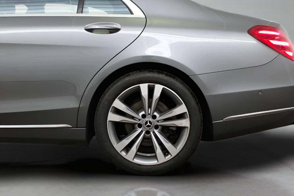 Used 2019 Mercedes-Benz S 450 4MATIC Sedan image 37
