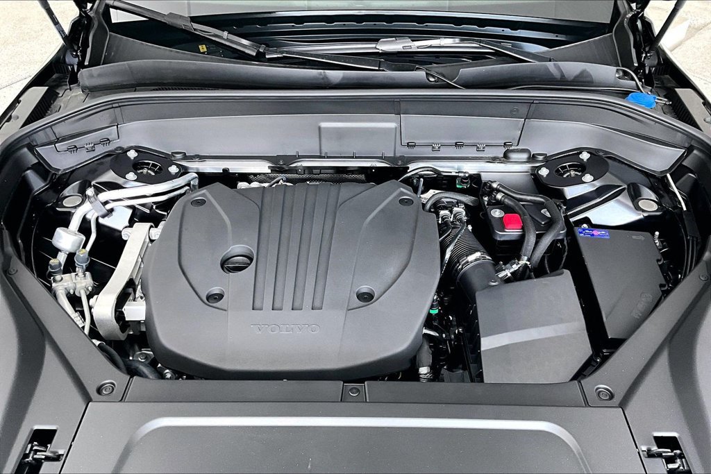 New 2026 Volvo XC90 B5 Core AWD/4WD image 29