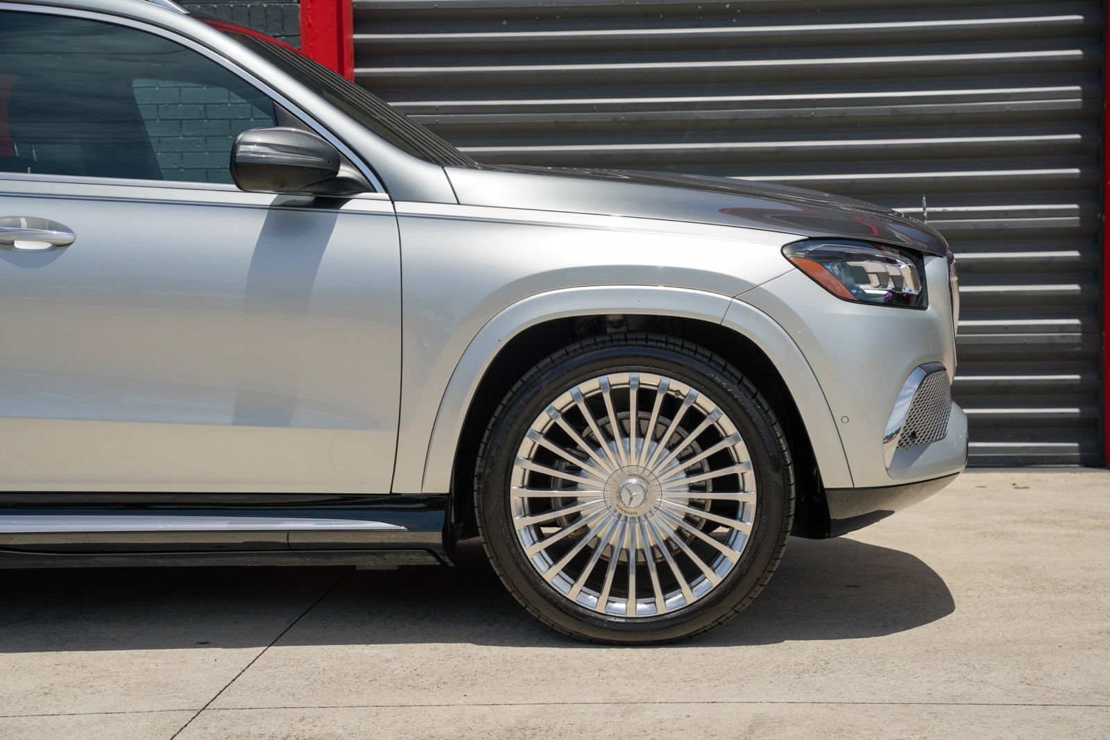 Used 2021 Mercedes-Benz Maybach GLS 600 4MATIC image 5