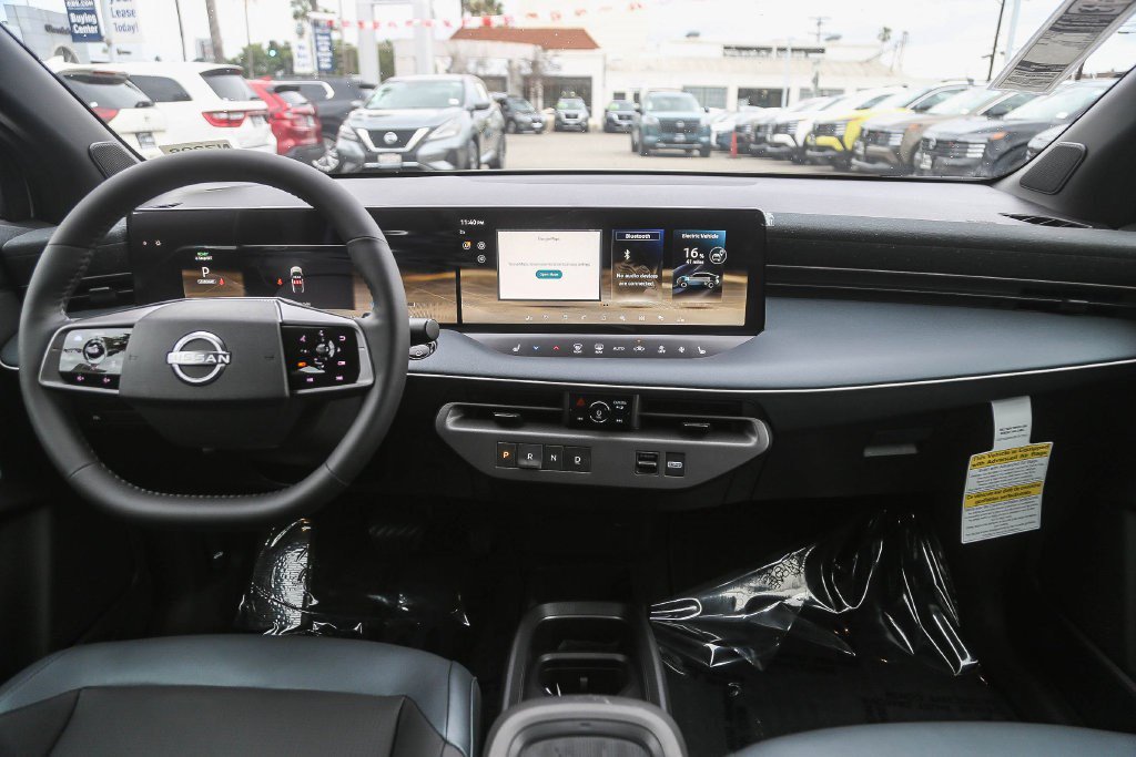 New 2026 Nissan Leaf SV+ w/ Illuminated Package FWD image 13