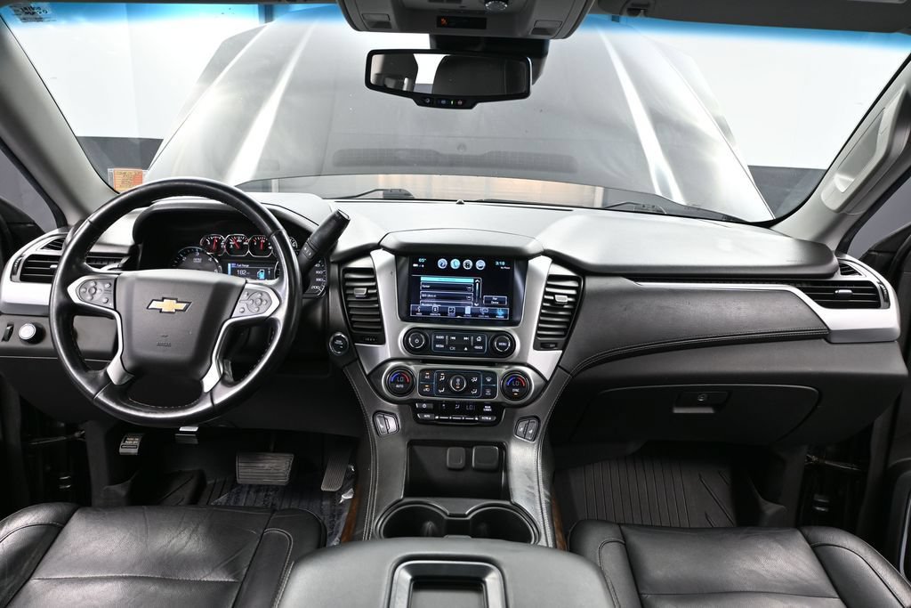 Used 2019 Chevrolet Tahoe LT w/ RST Edition AWD/4WD image 31