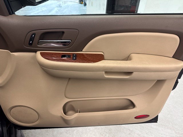 Used 2007 GMC Yukon SLT w/ SLT Preferred Equipment Group AWD/4WD image 27