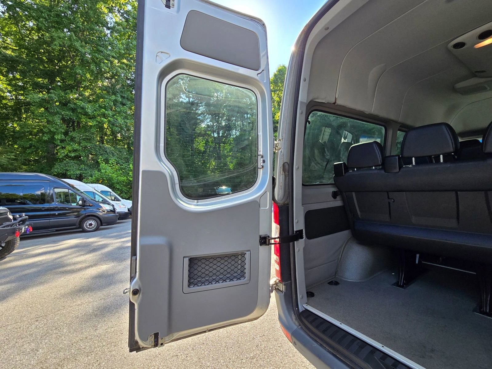 Used 2012 Mercedes-Benz Sprinter 2500 image 22