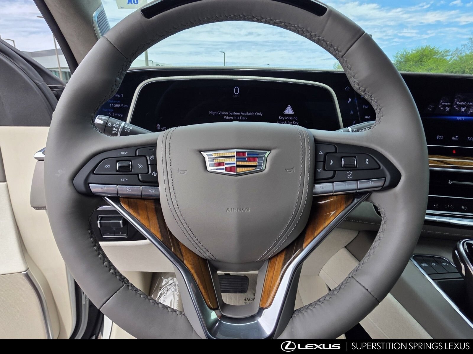 Used 2024 Cadillac Escalade Premium Luxury Platinum w/ Heavy-Duty Trailer Package AWD/4WD image 21