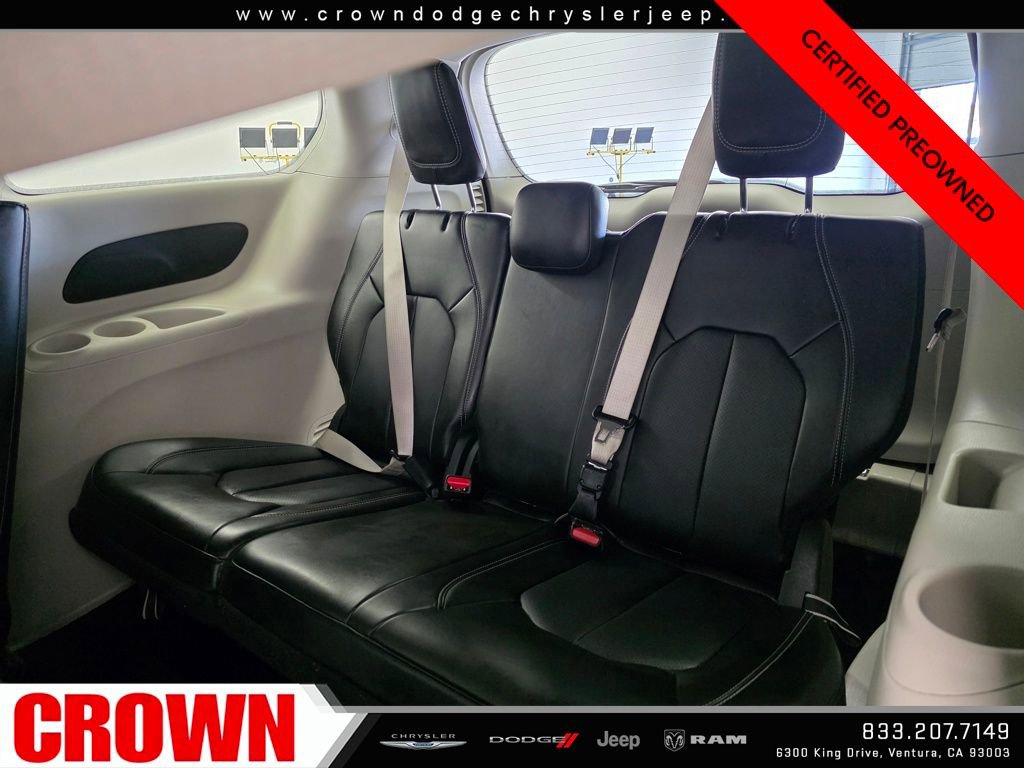 Certified 2024 Chrysler Pacifica Select image 17