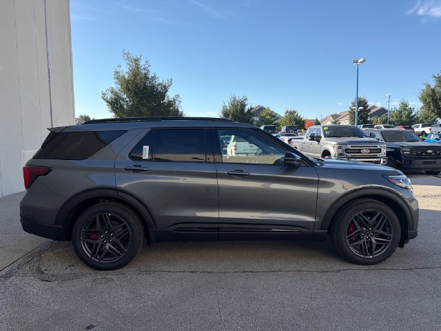 New 2027 Ford Explorer ST w/ Sun And Sound Package AWD/4WD image 4