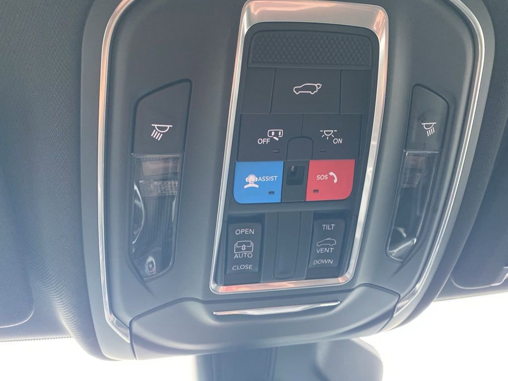 New 2025 Jeep Grand Cherokee L Altitude image 33