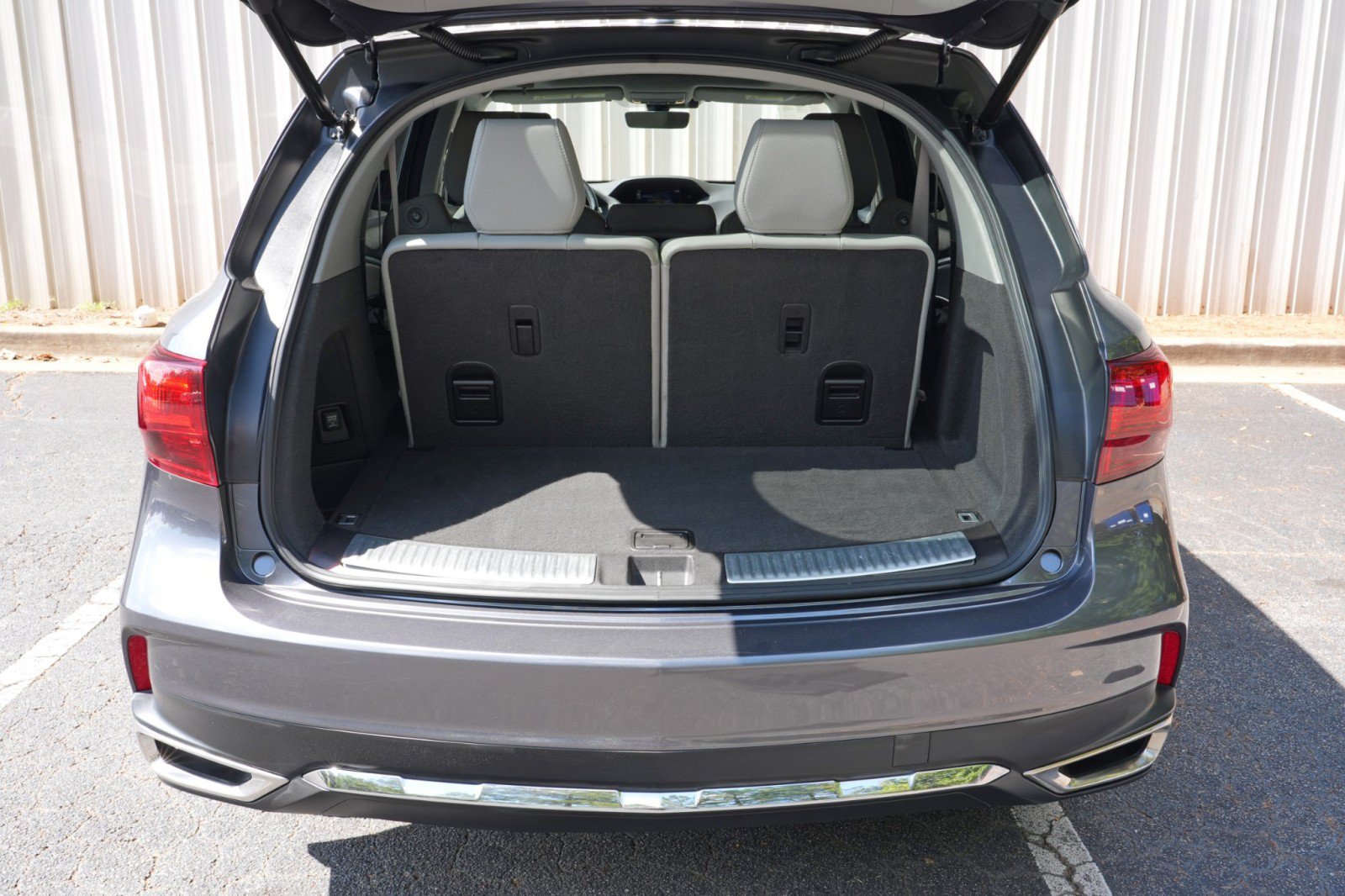 Used 2018 Acura MDX w/ Technology Package FWD image 9