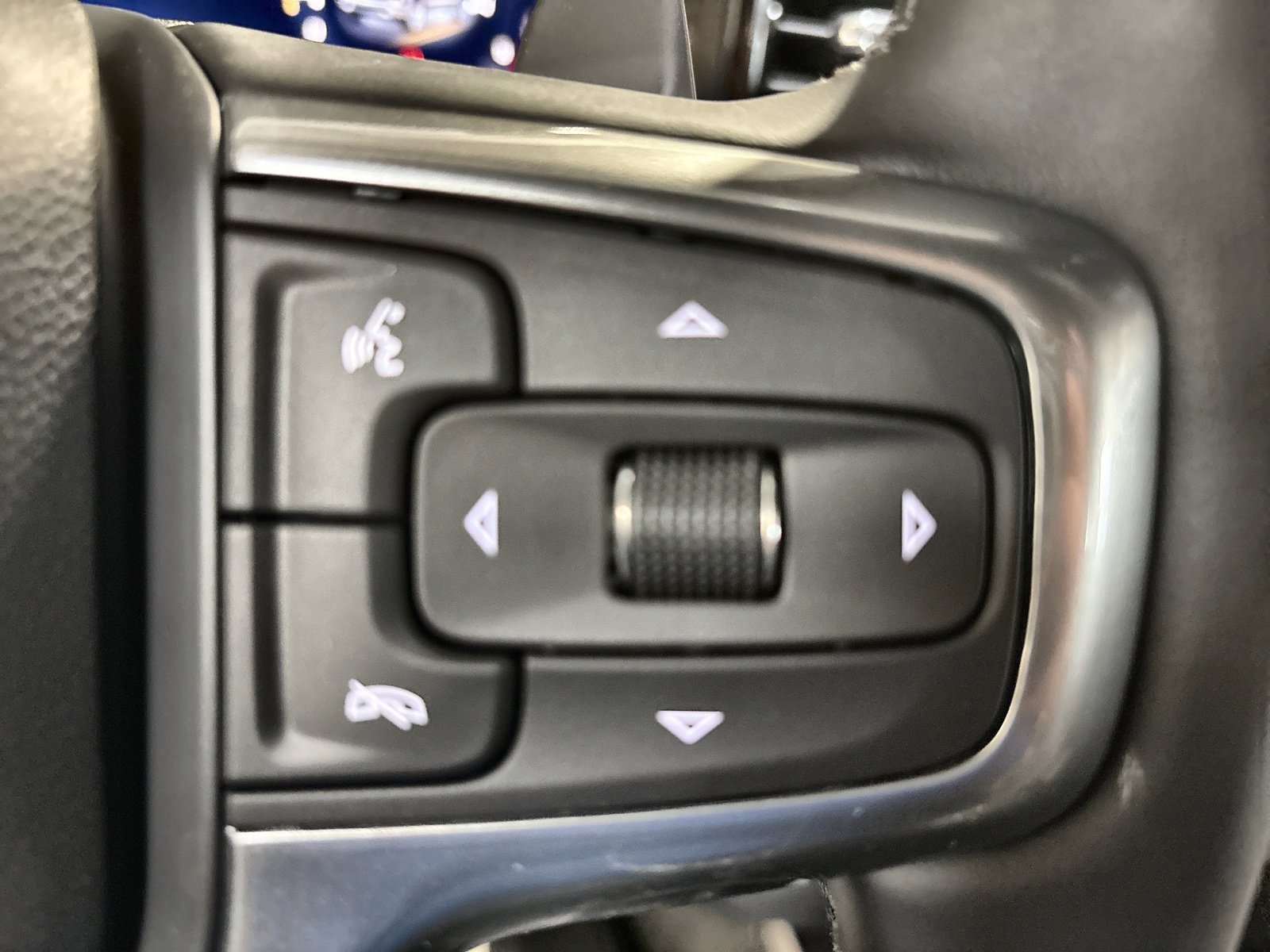 New 2026 Chevrolet Silverado 1500 LTZ w/ Technology Package AWD/4WD image 25