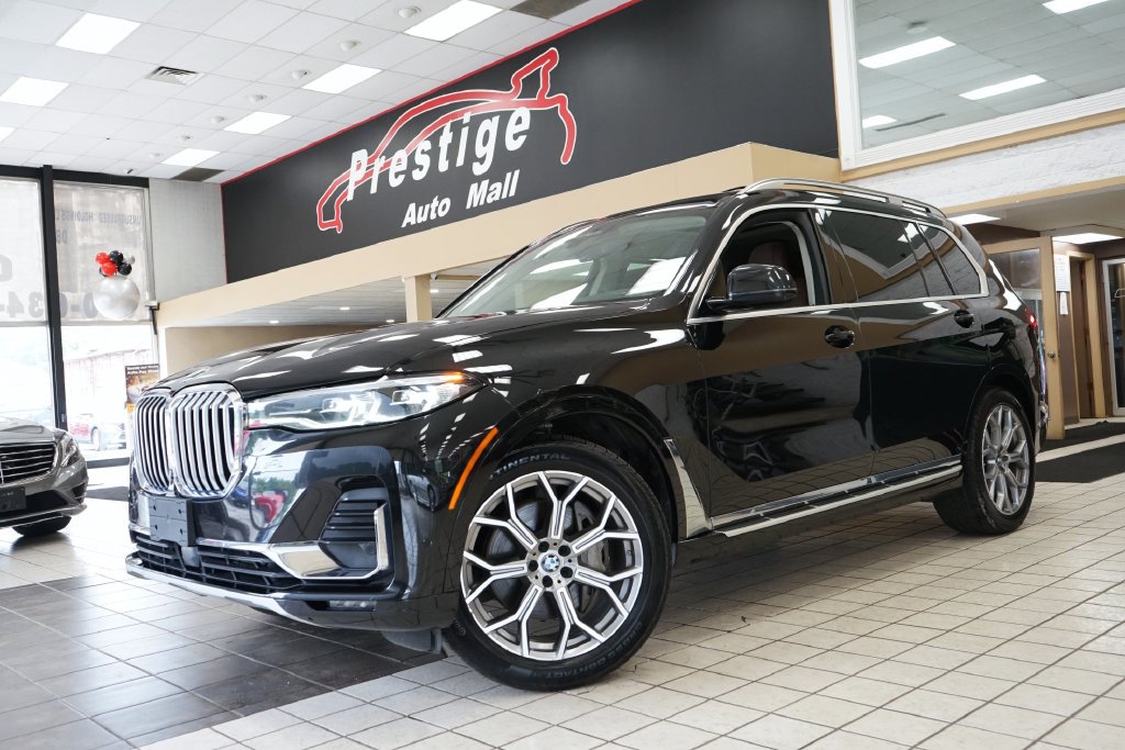 Used 2020 BMW X7 xDrive40i w/ Premium Package AWD/4WD image 24