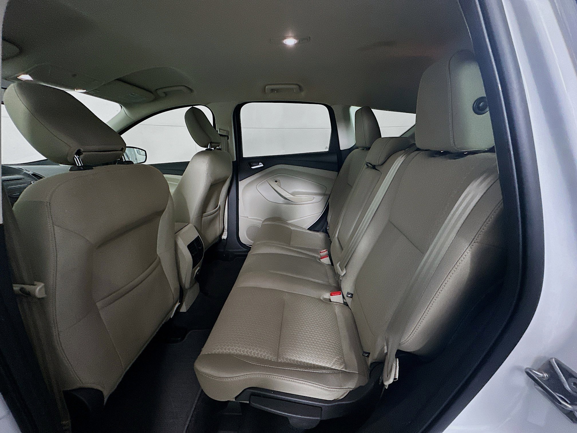 Used 2018 Ford Escape SE image 25