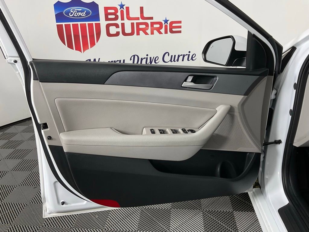 Used 2018 Hyundai Sonata SEL w/ Cargo Package image 12