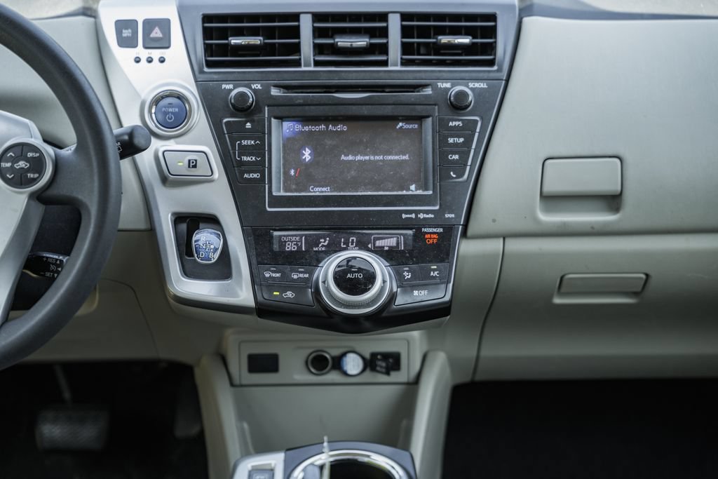 Used 2012 Toyota Prius V Three FWD image 21