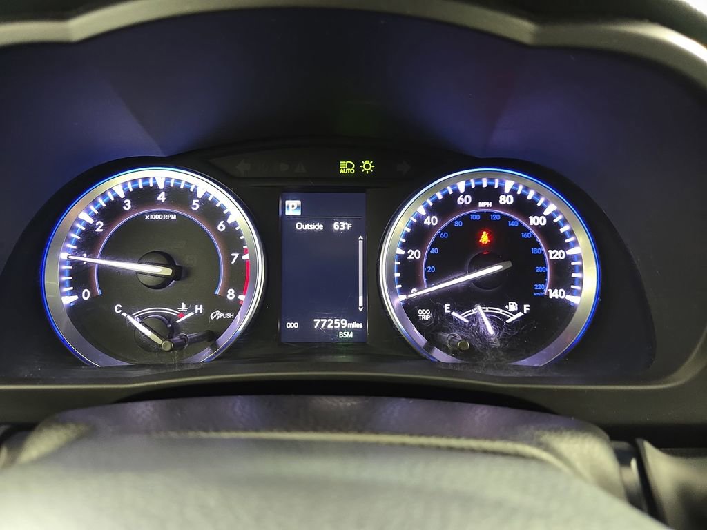 Used 2017 Toyota Highlander SE image 23